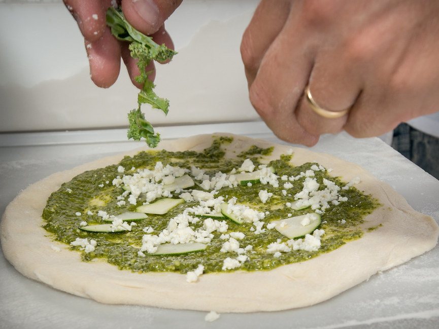 Pizza Bases drying with GEM Tunnel and Belt Oven
